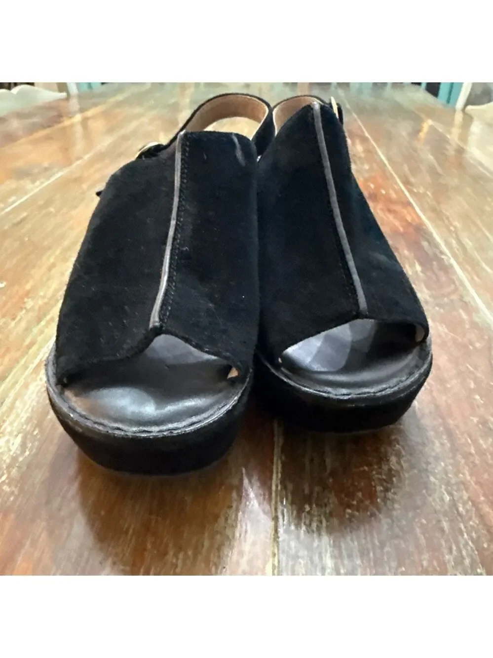 Crown & Ivy Black Suede Peep Toe Wedge Sandals Size 6